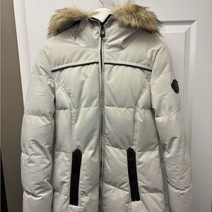 Noize Women's Light Gray Puffer Jacket with Faux Fur Hood